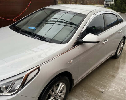 Серый Хендай Соната, объемом двигателя 2 л и пробегом 100 тыс. км за 9500 $, фото 4 на Automoto.ua