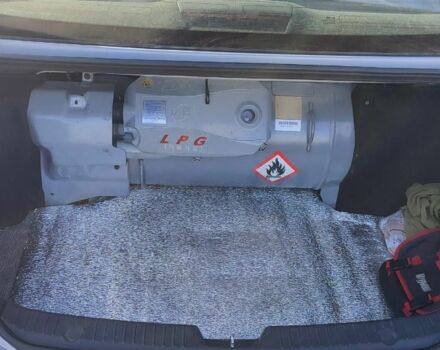 Сірий Хендай Соната, об'ємом двигуна 2 л та пробігом 200 тис. км за 7100 $, фото 7 на Automoto.ua