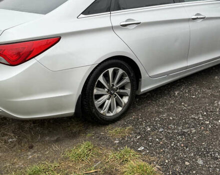 Серый Хендай Соната, объемом двигателя 2.36 л и пробегом 160 тыс. км за 11500 $, фото 12 на Automoto.ua
