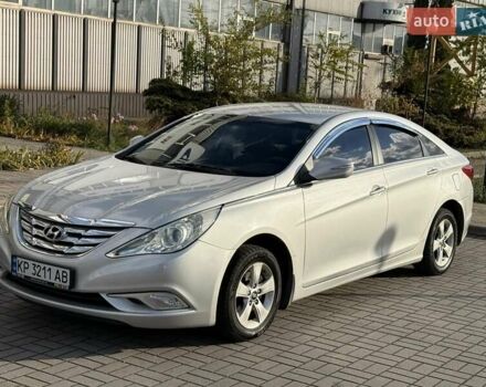 Серый Хендай Соната, объемом двигателя 2 л и пробегом 222 тыс. км за 6999 $, фото 14 на Automoto.ua