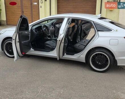 Сірий Хендай Соната, об'ємом двигуна 2 л та пробігом 255 тис. км за 9200 $, фото 20 на Automoto.ua