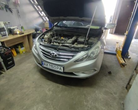 Сірий Хендай Соната, об'ємом двигуна 2 л та пробігом 273 тис. км за 6800 $, фото 7 на Automoto.ua