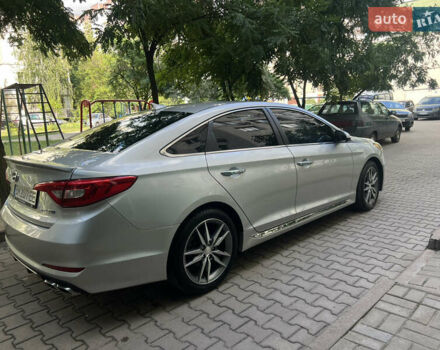 Серый Хендай Соната, объемом двигателя 2 л и пробегом 138 тыс. км за 10499 $, фото 11 на Automoto.ua