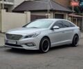 Сірий Хендай Соната, об'ємом двигуна 2 л та пробігом 255 тис. км за 9200 $, фото 4 на Automoto.ua