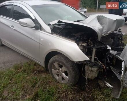 Сірий Хендай Соната, об'ємом двигуна 2 л та пробігом 320 тис. км за 3100 $, фото 10 на Automoto.ua