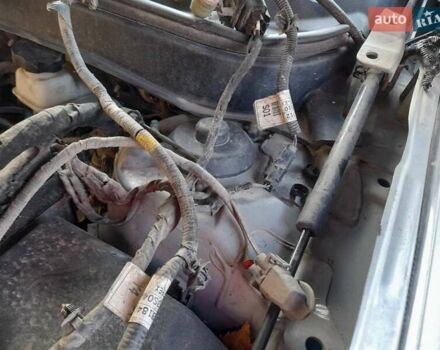 Сірий Хендай Соната, об'ємом двигуна 2 л та пробігом 320 тис. км за 3100 $, фото 22 на Automoto.ua