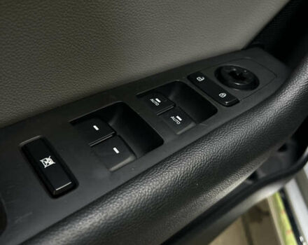 Серый Хендай Соната, объемом двигателя 2 л и пробегом 138 тыс. км за 10899 $, фото 21 на Automoto.ua