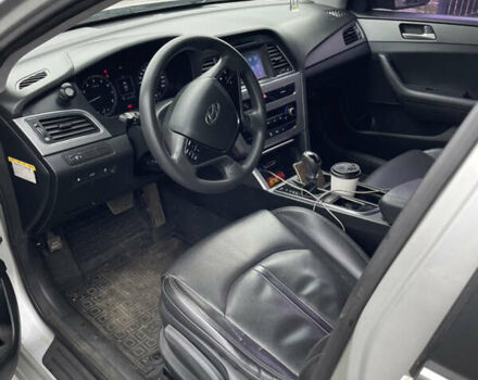 Серый Хендай Соната, объемом двигателя 2 л и пробегом 331 тыс. км за 8900 $, фото 9 на Automoto.ua