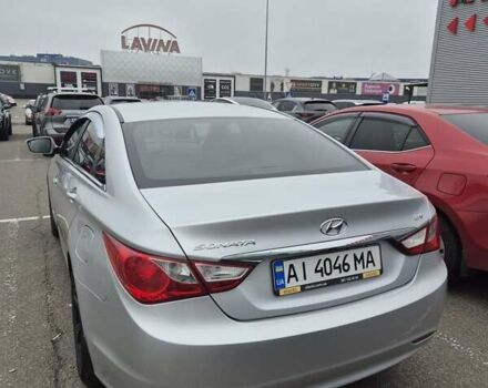 Серый Хендай Соната, объемом двигателя 2 л и пробегом 246 тыс. км за 6800 $, фото 9 на Automoto.ua