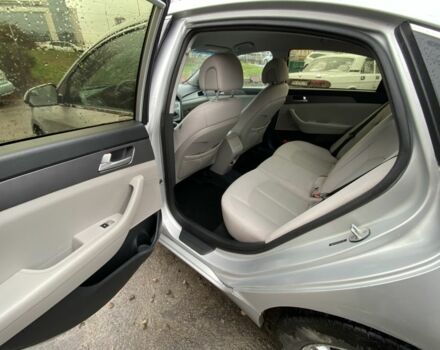 Серый Хендай Соната, объемом двигателя 2.4 л и пробегом 150 тыс. км за 7800 $, фото 9 на Automoto.ua