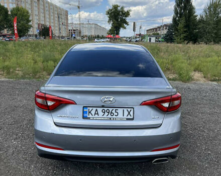 Сірий Хендай Соната, об'ємом двигуна 2 л та пробігом 273 тис. км за 12000 $, фото 4 на Automoto.ua