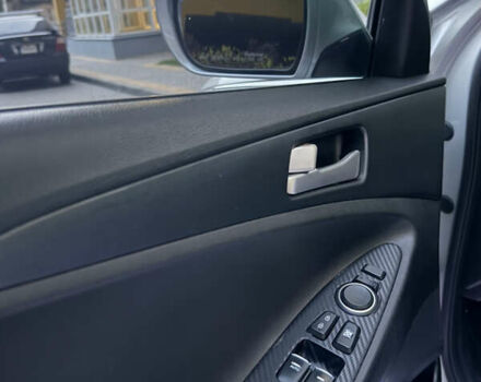 Серый Хендай Соната, объемом двигателя 2 л и пробегом 320 тыс. км за 6999 $, фото 10 на Automoto.ua