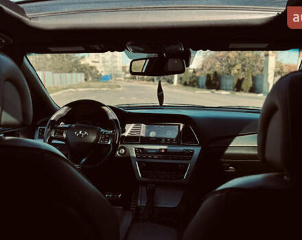 Серый Хендай Соната, объемом двигателя 2 л и пробегом 122 тыс. км за 13500 $, фото 26 на Automoto.ua