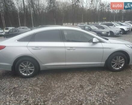 Сірий Хендай Соната, об'ємом двигуна 2 л та пробігом 360 тис. км за 8300 $, фото 6 на Automoto.ua