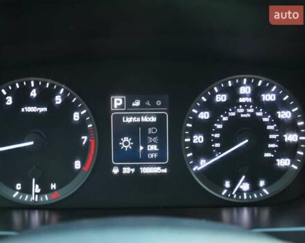 Сірий Хендай Соната, об'ємом двигуна 2.36 л та пробігом 265 тис. км за 9333 $, фото 25 на Automoto.ua