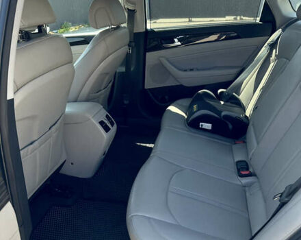 Серый Хендай Соната, объемом двигателя 2.36 л и пробегом 134 тыс. км за 11500 $, фото 10 на Automoto.ua