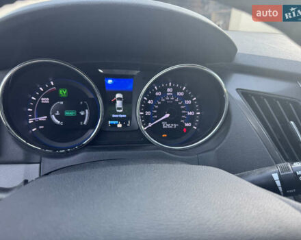 Сірий Хендай Соната, об'ємом двигуна 2.36 л та пробігом 101 тис. км за 11300 $, фото 9 на Automoto.ua
