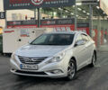 Серый Хендай Соната, объемом двигателя 2 л и пробегом 211 тыс. км за 7499 $, фото 1 на Automoto.ua