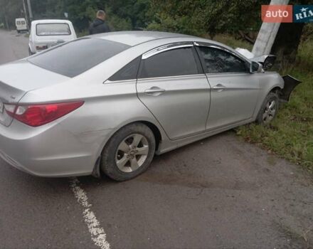 Сірий Хендай Соната, об'ємом двигуна 2 л та пробігом 320 тис. км за 3100 $, фото 7 на Automoto.ua