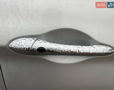 Серый Хендай Соната, объемом двигателя 2.36 л и пробегом 140 тыс. км за 10600 $, фото 10 на Automoto.ua