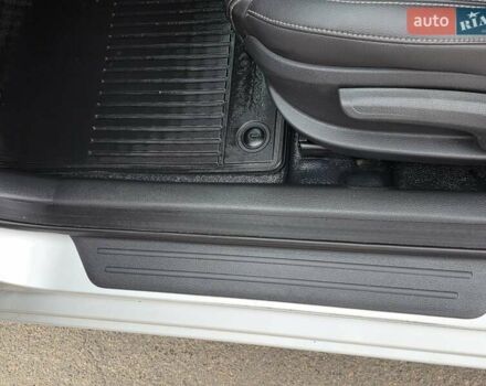 Сірий Хендай Соната, об'ємом двигуна 2 л та пробігом 255 тис. км за 9200 $, фото 22 на Automoto.ua