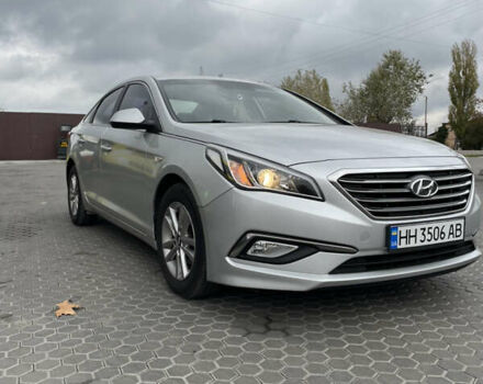 Серый Хендай Соната, объемом двигателя 2 л и пробегом 331 тыс. км за 8900 $, фото 1 на Automoto.ua