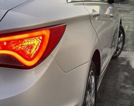 Серый Хендай Соната, объемом двигателя 2 л и пробегом 211 тыс. км за 7499 $, фото 15 на Automoto.ua