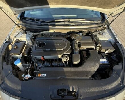 Серый Хендай Соната, объемом двигателя 2.4 л и пробегом 158 тыс. км за 9500 $, фото 6 на Automoto.ua