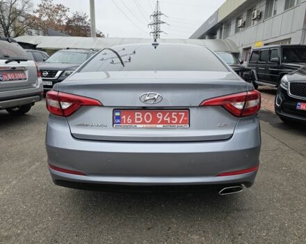 Серый Хендай Соната, объемом двигателя 2 л и пробегом 60 тыс. км за 14200 $, фото 2 на Automoto.ua