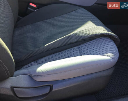 Серый Хендай Соната, объемом двигателя 2.36 л и пробегом 160 тыс. км за 8900 $, фото 9 на Automoto.ua