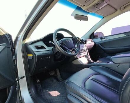 Сірий Хендай Соната, об'ємом двигуна 2 л та пробігом 230 тис. км за 9999 $, фото 30 на Automoto.ua