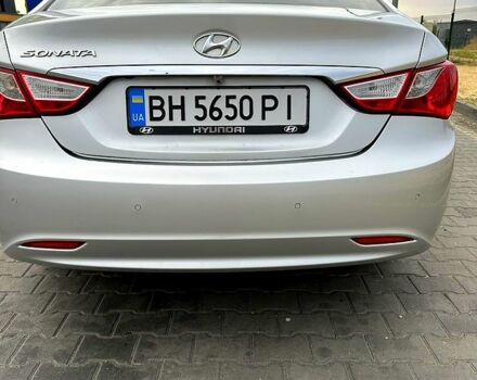 Сірий Хендай Соната, об'ємом двигуна 2 л та пробігом 356 тис. км за 7900 $, фото 2 на Automoto.ua