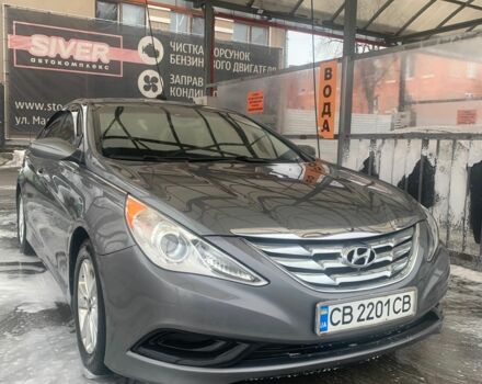 Серый Хендай Соната, объемом двигателя 2.4 л и пробегом 125 тыс. км за 8200 $, фото 4 на Automoto.ua