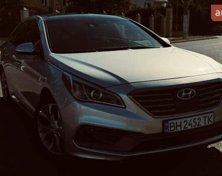 Серый Хендай Соната, объемом двигателя 2 л и пробегом 122 тыс. км за 13500 $, фото 2 на Automoto.ua