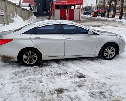 Серый Хендай Соната, объемом двигателя 2 л и пробегом 590 тыс. км за 8200 $, фото 3 на Automoto.ua