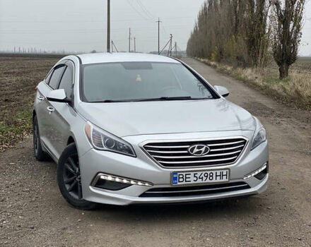 Серый Хендай Соната, объемом двигателя 2.36 л и пробегом 135 тыс. км за 10400 $, фото 1 на Automoto.ua