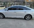 Серый Хендай Соната, объемом двигателя 2 л и пробегом 195 тыс. км за 10900 $, фото 3 на Automoto.ua
