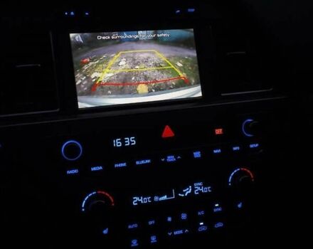 Серый Хендай Соната, объемом двигателя 2.36 л и пробегом 105 тыс. км за 11300 $, фото 15 на Automoto.ua