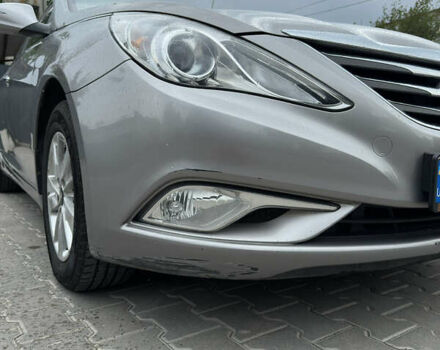 Сірий Хендай Соната, об'ємом двигуна 2 л та пробігом 280 тис. км за 8200 $, фото 32 на Automoto.ua