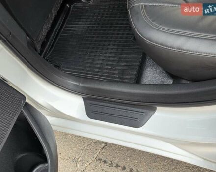 Сірий Хендай Соната, об'ємом двигуна 2 л та пробігом 255 тис. км за 9200 $, фото 26 на Automoto.ua