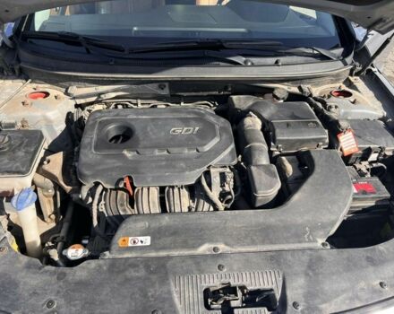 Сірий Хендай Соната, об'ємом двигуна 2.36 л та пробігом 112 тис. км за 11500 $, фото 4 на Automoto.ua