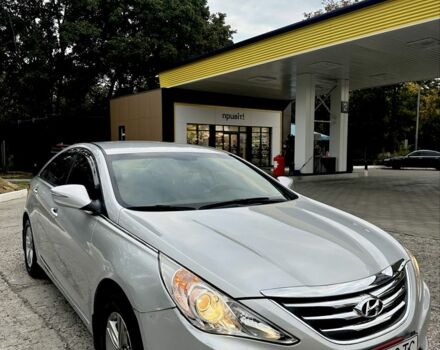 Сірий Хендай Соната, об'ємом двигуна 2 л та пробігом 305 тис. км за 6900 $, фото 3 на Automoto.ua