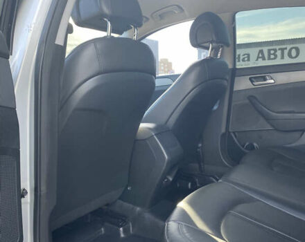 Хендай Соната 2014 у Києві на Automoto.ua Сірий Хендай Соната, об'ємом двигуна 2 л та пробігом 252 тис. км за 7350 $, фото 11 на Automoto.ua