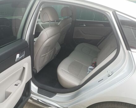 Серый Хендай Соната, объемом двигателя 2.4 л и пробегом 70 тыс. км за 11000 $, фото 8 на Automoto.ua