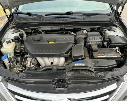 Сірий Хендай Соната, об'ємом двигуна 2 л та пробігом 356 тис. км за 7900 $, фото 9 на Automoto.ua