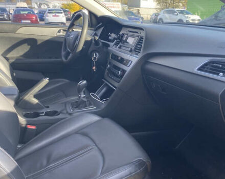 Хендай Соната 2014 у Києві на Automoto.ua Сірий Хендай Соната, об'ємом двигуна 2 л та пробігом 252 тис. км за 7350 $, фото 8 на Automoto.ua