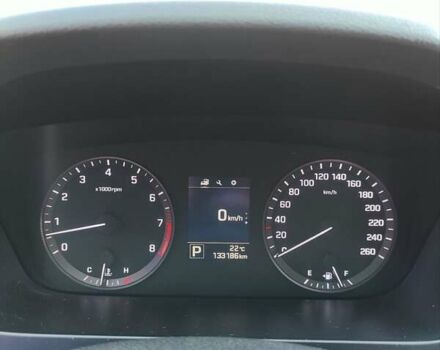 Сірий Хендай Соната, об'ємом двигуна 2 л та пробігом 230 тис. км за 9999 $, фото 16 на Automoto.ua