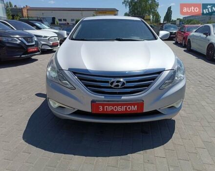 Сірий Хендай Соната, об'ємом двигуна 2.36 л та пробігом 174 тис. км за 11400 $, фото 2 на Automoto.ua