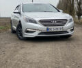 Серый Хендай Соната, объемом двигателя 2.36 л и пробегом 135 тыс. км за 10400 $, фото 2 на Automoto.ua