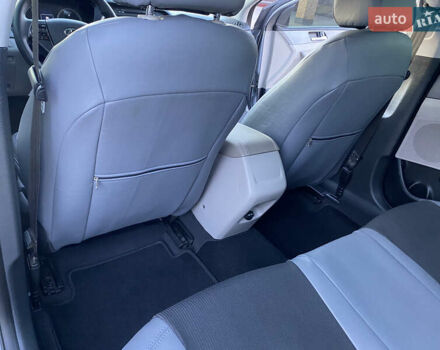 Серый Хендай Соната, объемом двигателя 2.36 л и пробегом 40 тыс. км за 10700 $, фото 36 на Automoto.ua